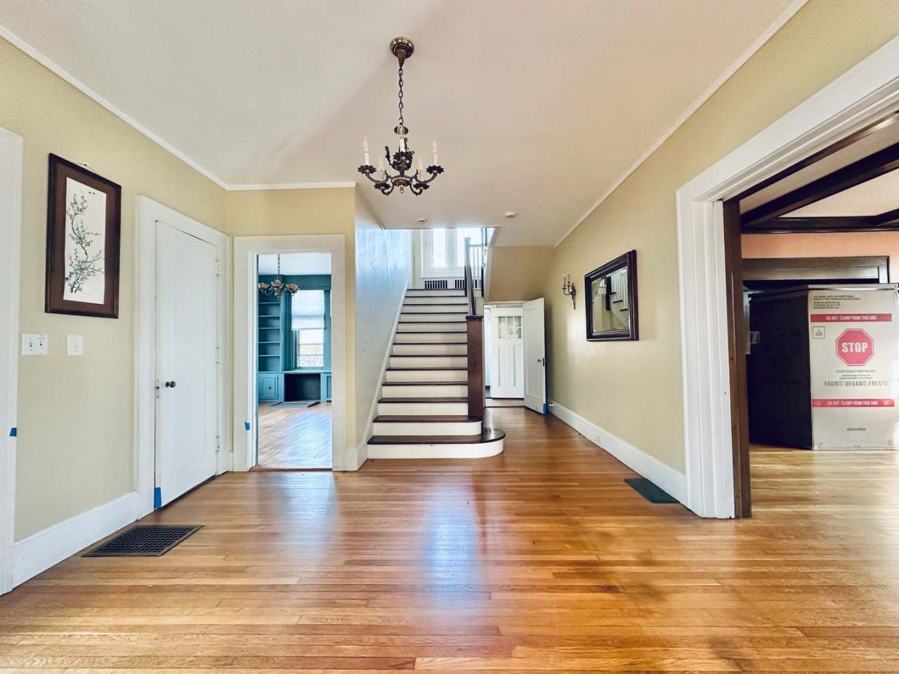 671 Prospect St - 6 Bed 4.5 Bath House