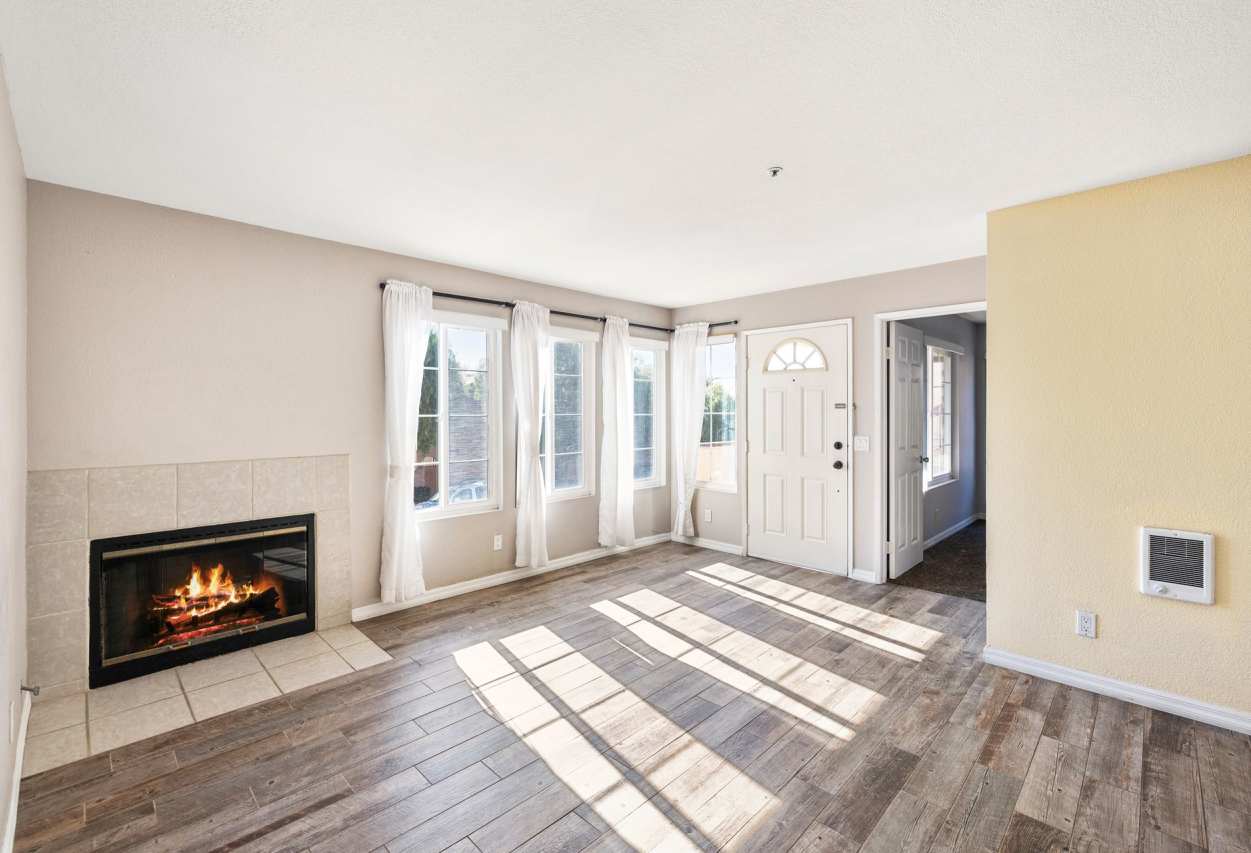 1202 Donax Ave. Unit #8