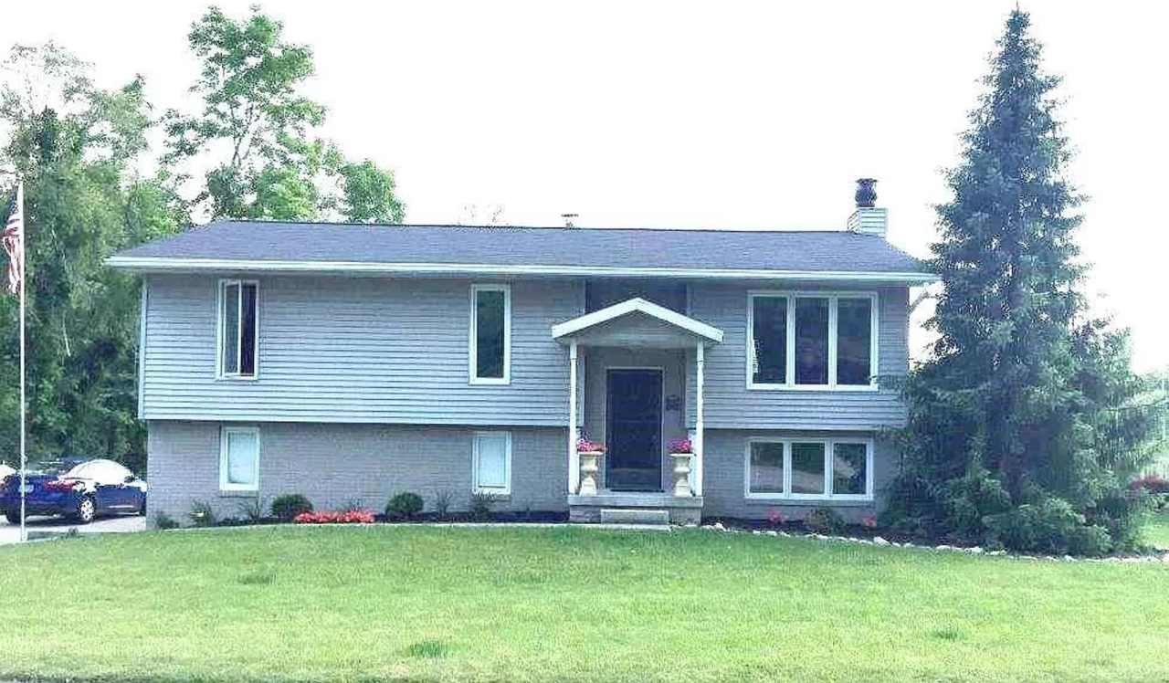 3 BR / 3 BA Single-family home near Ellettsville