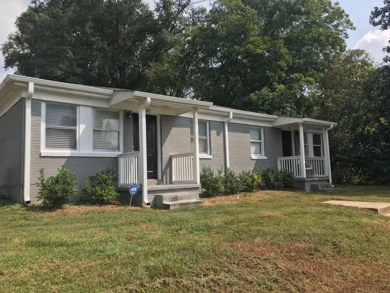 2Bed/1Ba Duplex close to Downtown Concord Fully Renovated with Laundry Room on Site