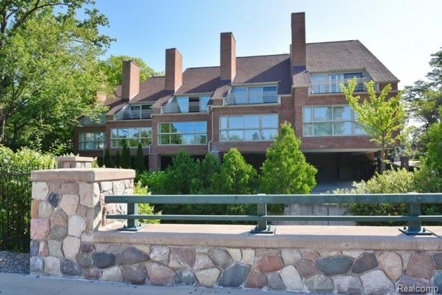 511 BROOKSIDE Avenue