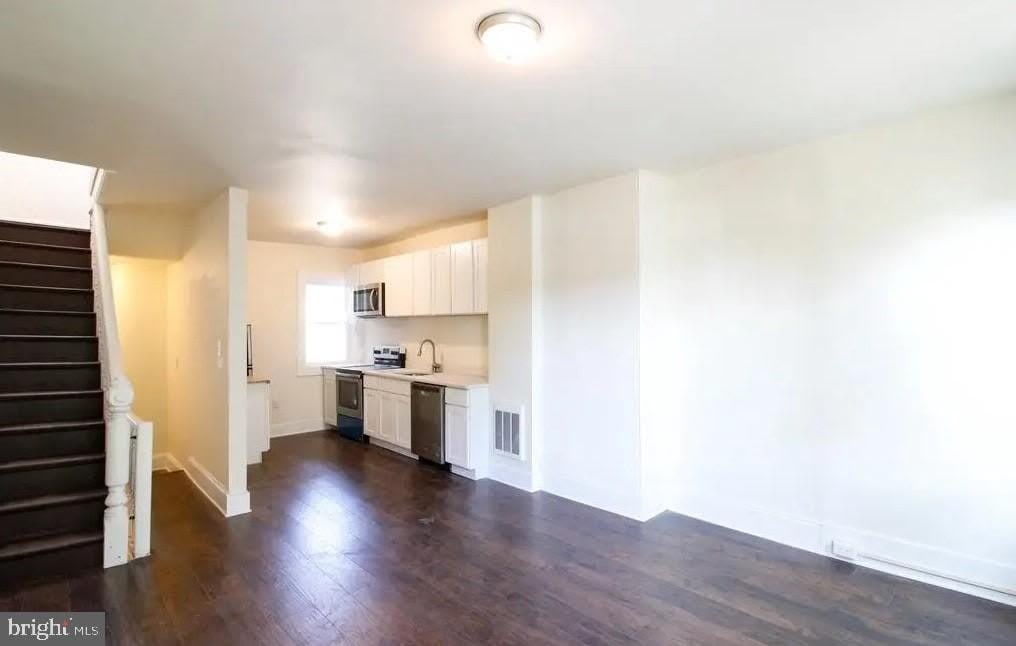 2305 N COLLEGE AVENUE