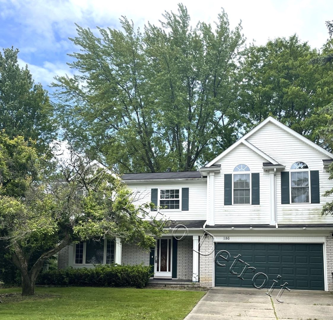 TRANQUIL TROY COLONIAL