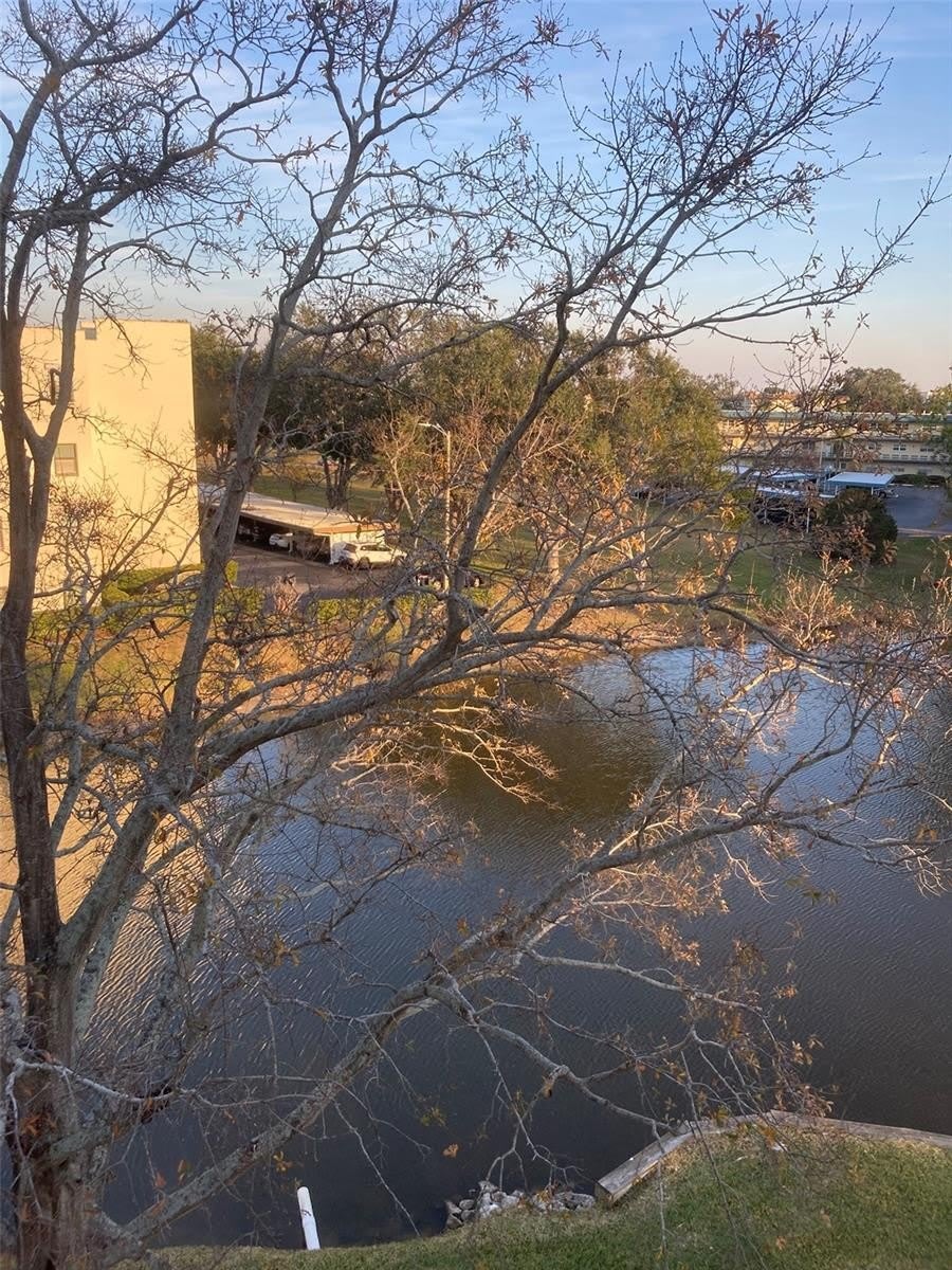 8174 TERRACE GARDEN DRIVE N