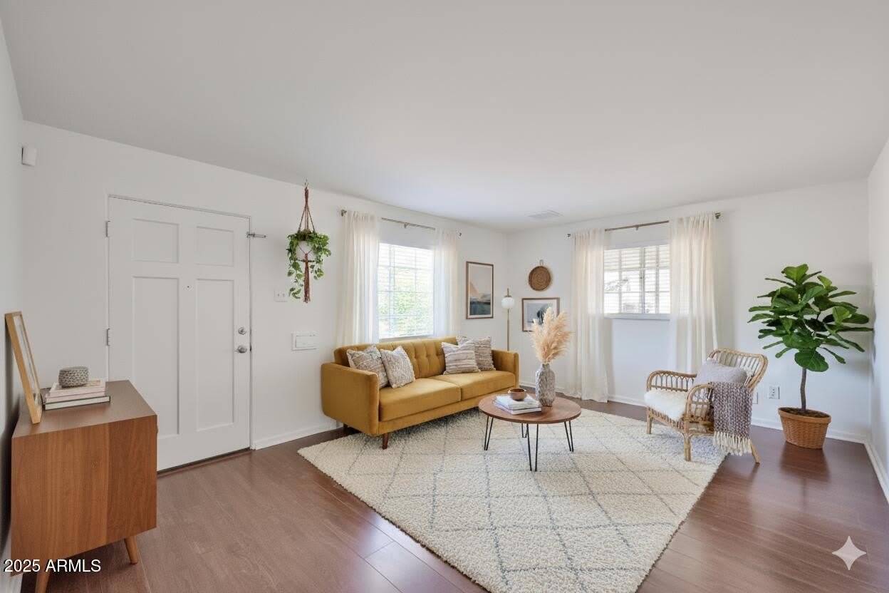 2221 W CLARENDON Avenue