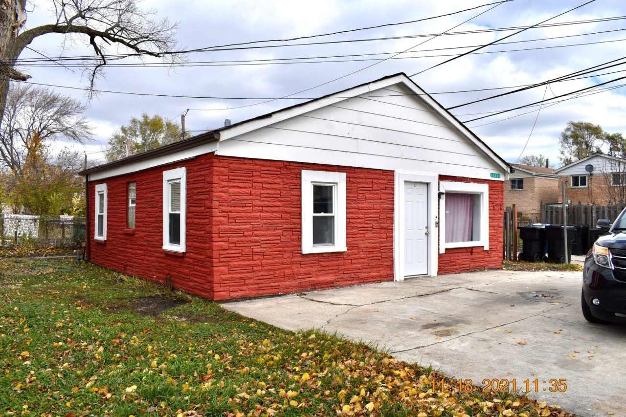 11419 S Throop Street