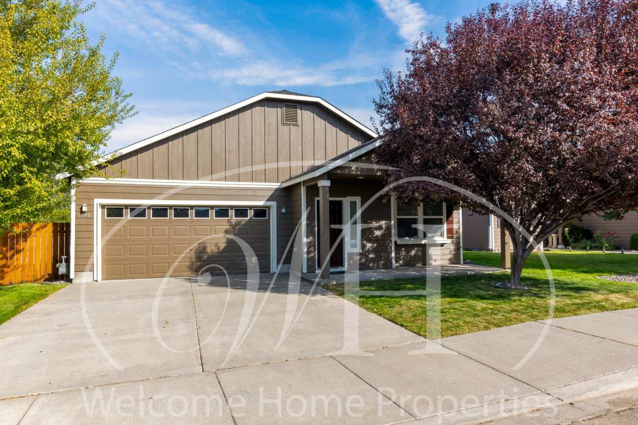 Comfortable Newer Home in a Quiet Neighborhood