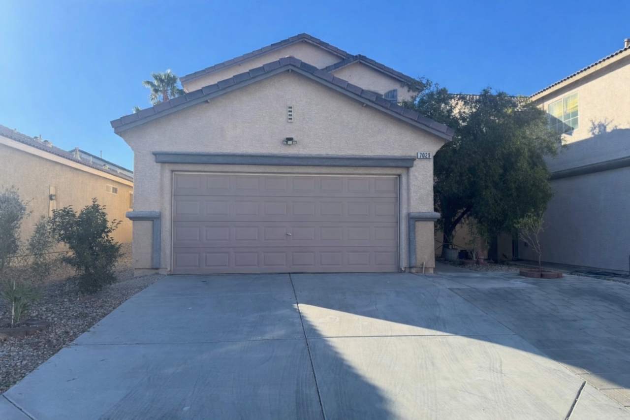 **Beautiful 4-Bedroom Home with Open Floor Plan, Solar, EV Charger  NO HOA**