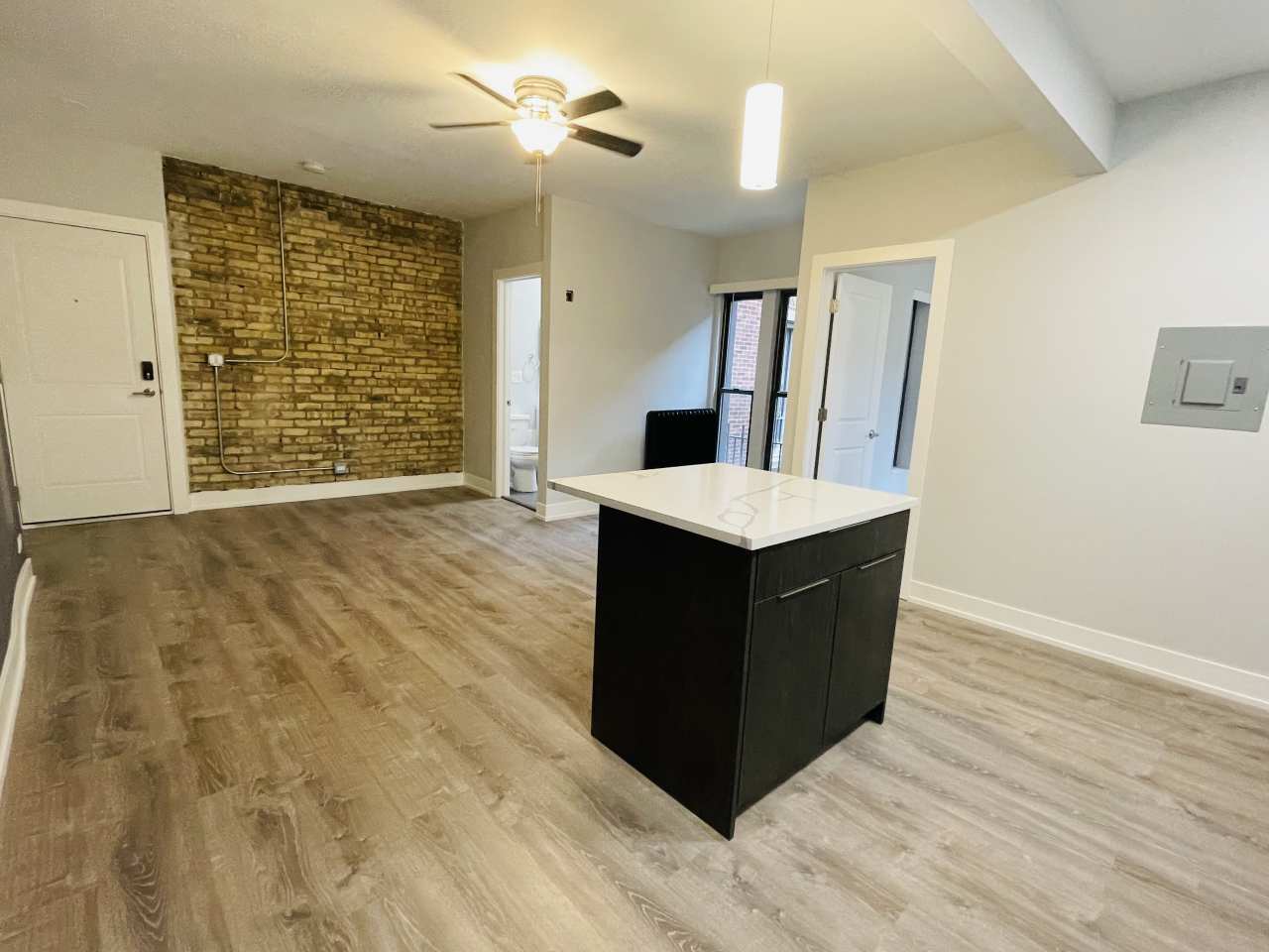 1651 W Jonquil Terrace