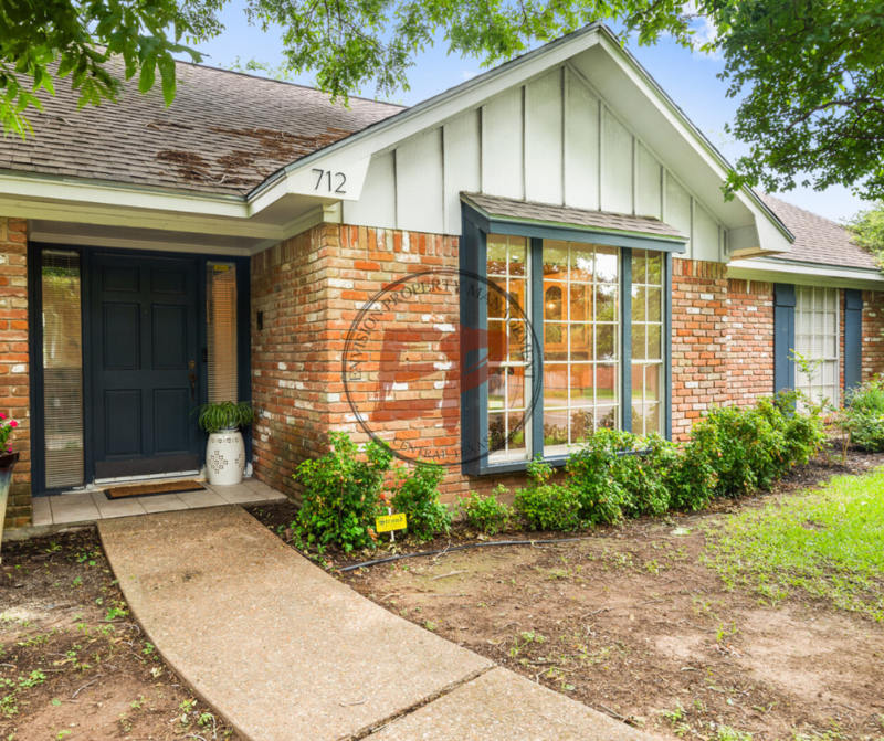 712 Willow Creek Drive