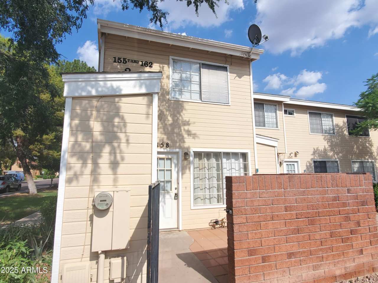 625 S WESTWOOD -- unit: 158