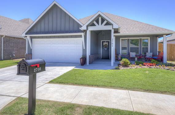 2705 West Madison Street