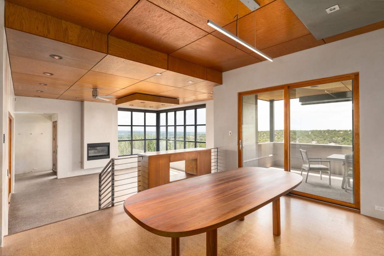 875 Camino Francisca