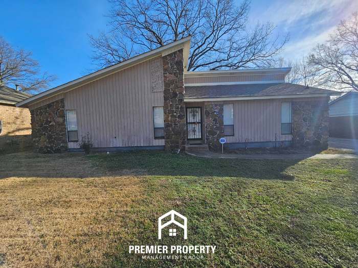 4092 Spring Hollow Drive