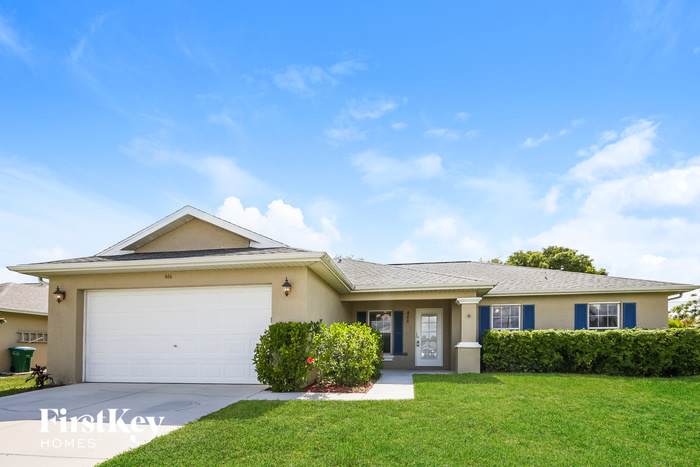 466 Northeast 1st Avenue