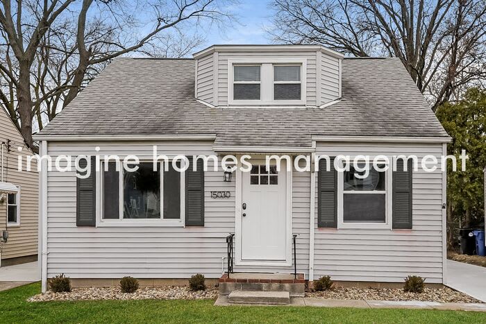 15030 Grapeland Avenue