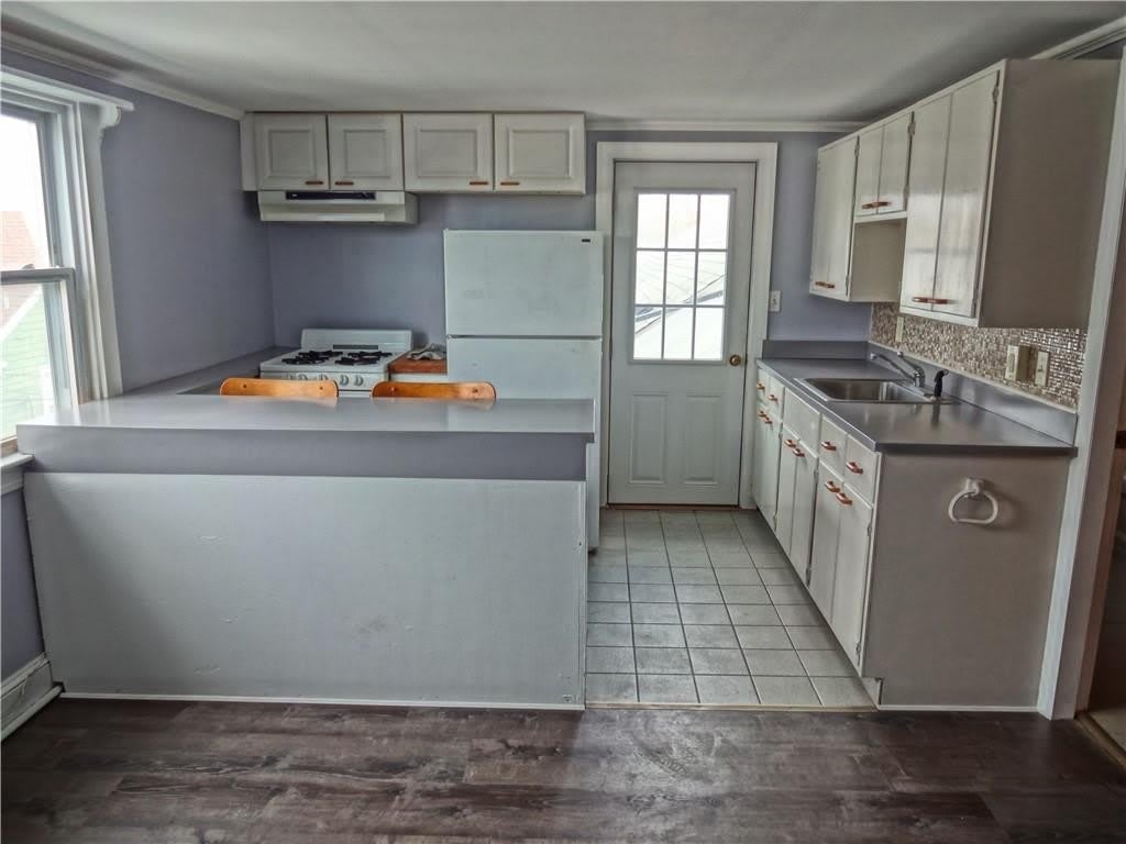 16 Mann Avenue unit: 3