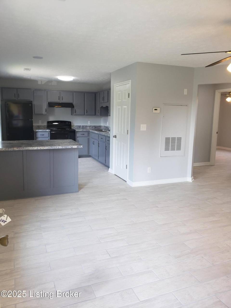 151 E Florence Ave unit: 201