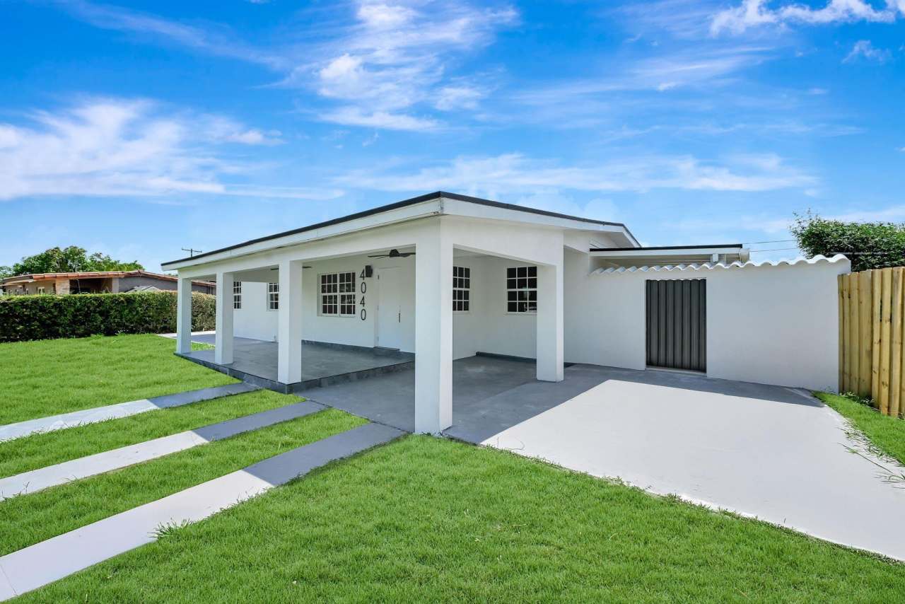 4040 SW 108th Avenue