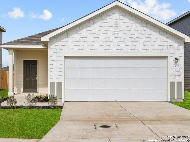 927 Middlebury Farms