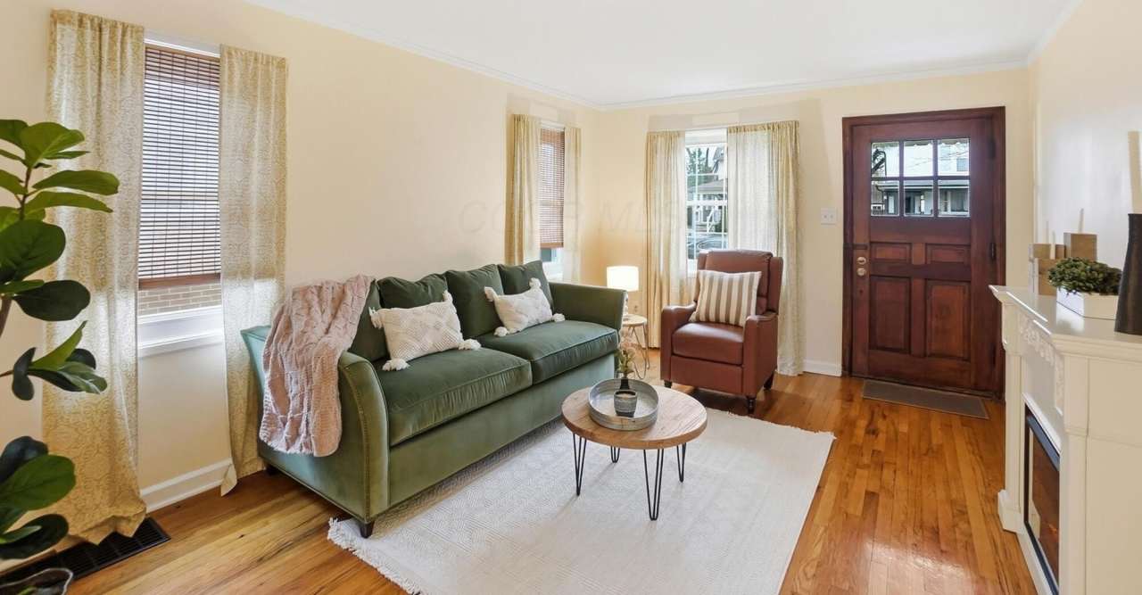 2695 Bellwood Avenue