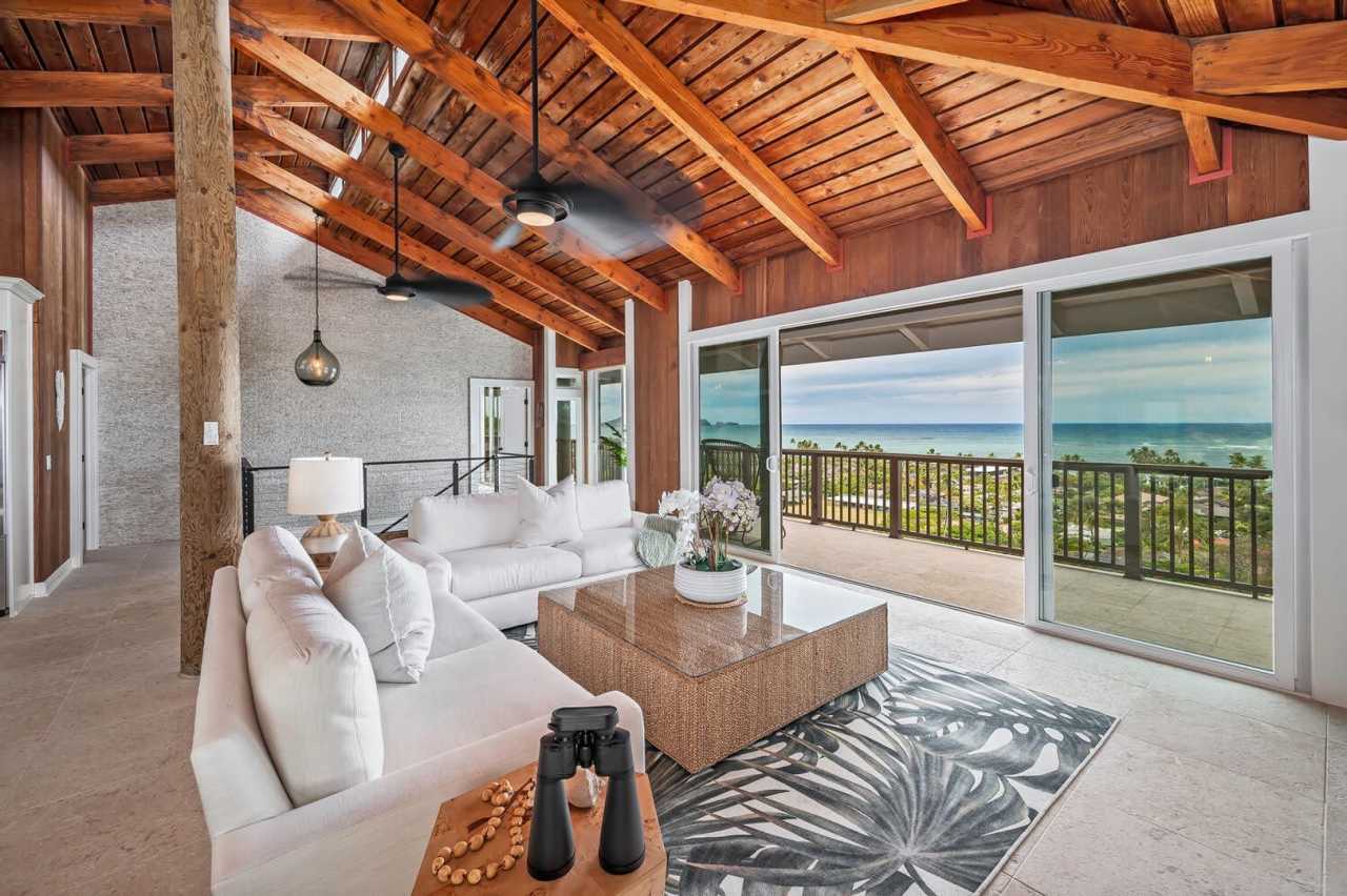 Hidden Mountainside Home w/ Private Pool, Ocean Views  soaking tub, Hale Lani