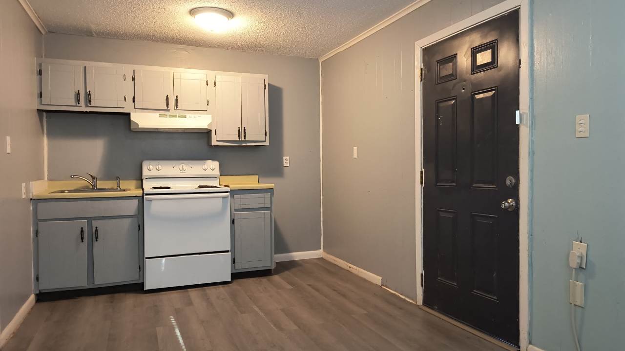 2108 Sidney Street - 1C