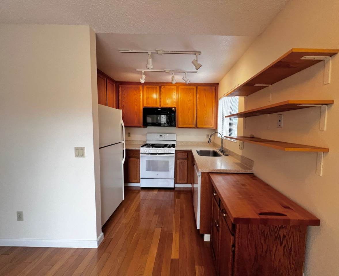 Spacious 3 bedroom 1.5 bath