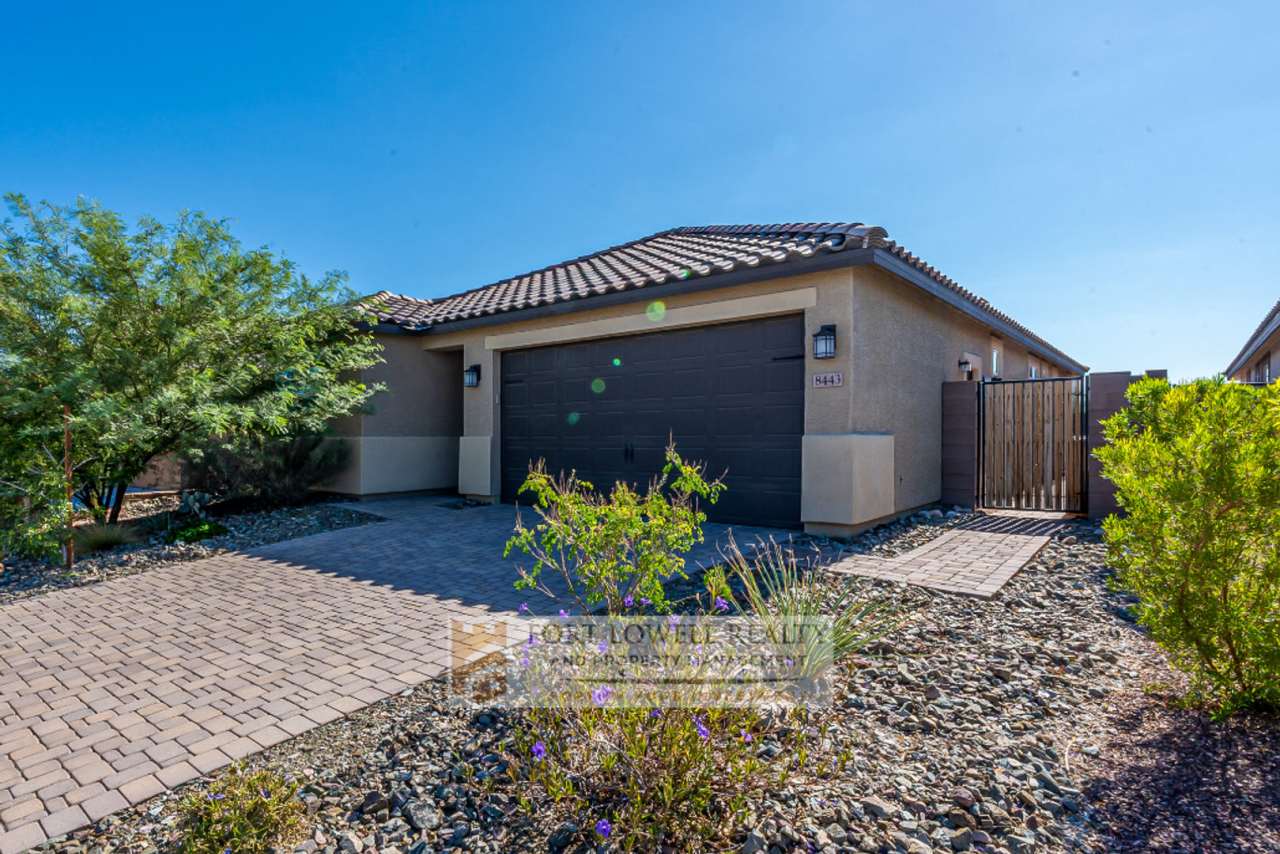 3 Bedroom, 2 Bath Home Available Now! SECTION 8 ACCPTED!