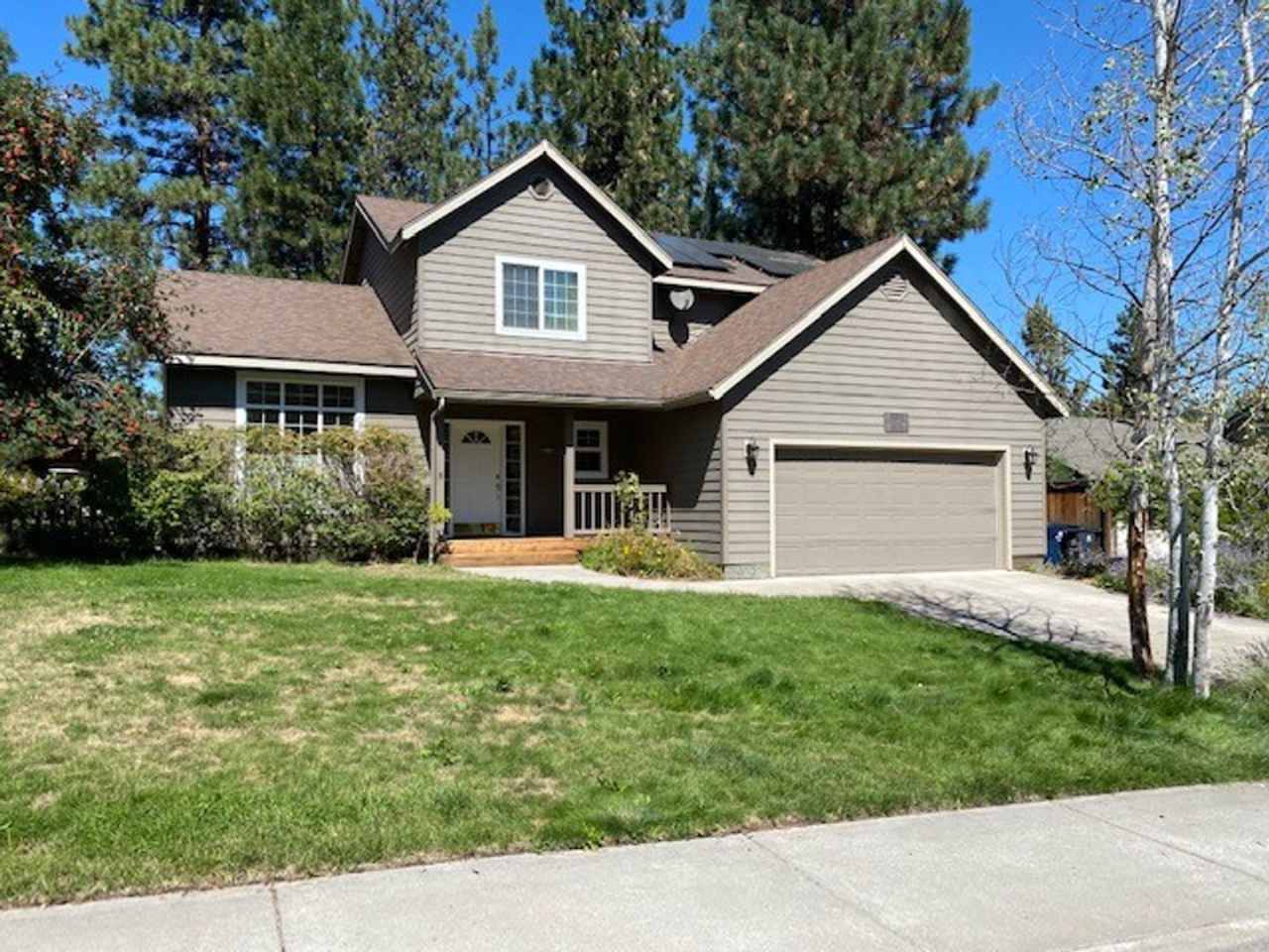 MOVE IN SPECIAL $500 OFF FIRST MONTHS RENT IF MOVED IN BY January 2026/ Location Location