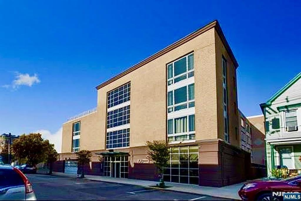 428 68th Street 213