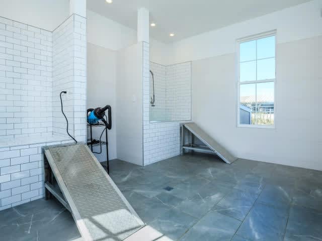 2950 Harrison Ave Unit E11