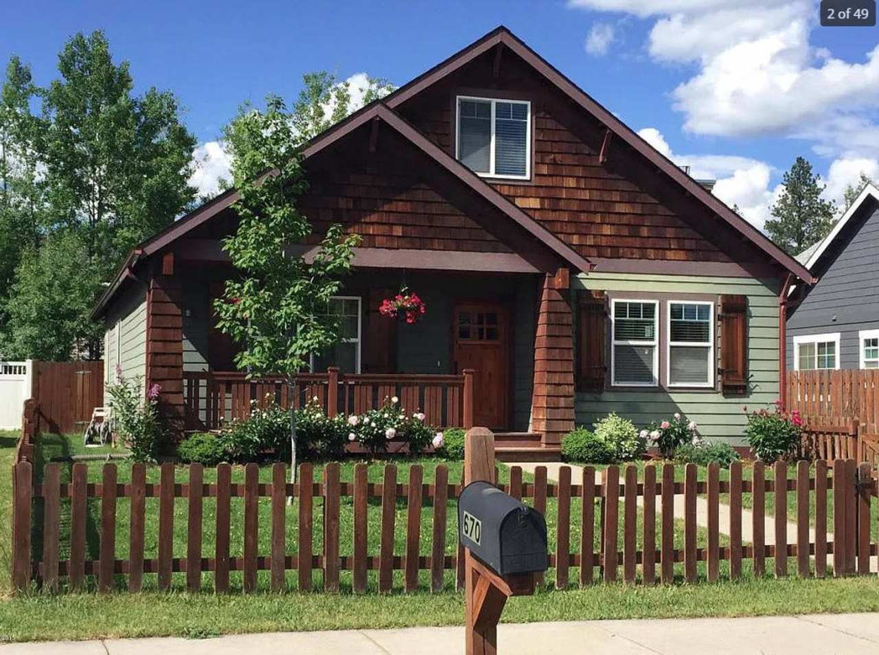 Beautiful Fully Furnished 4 Bed 3 Bath Home