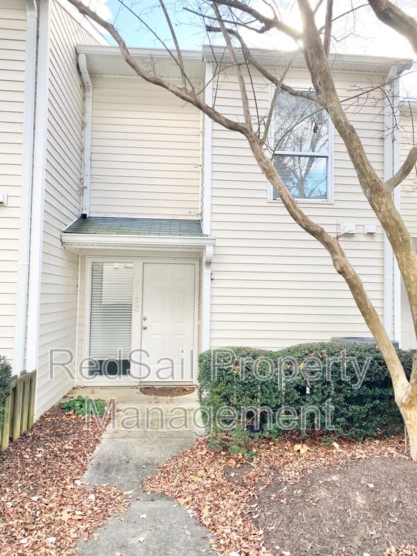 3823 Staffordshire Ln