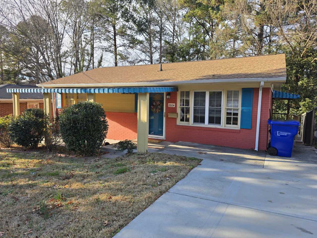 2204 Dallas Street