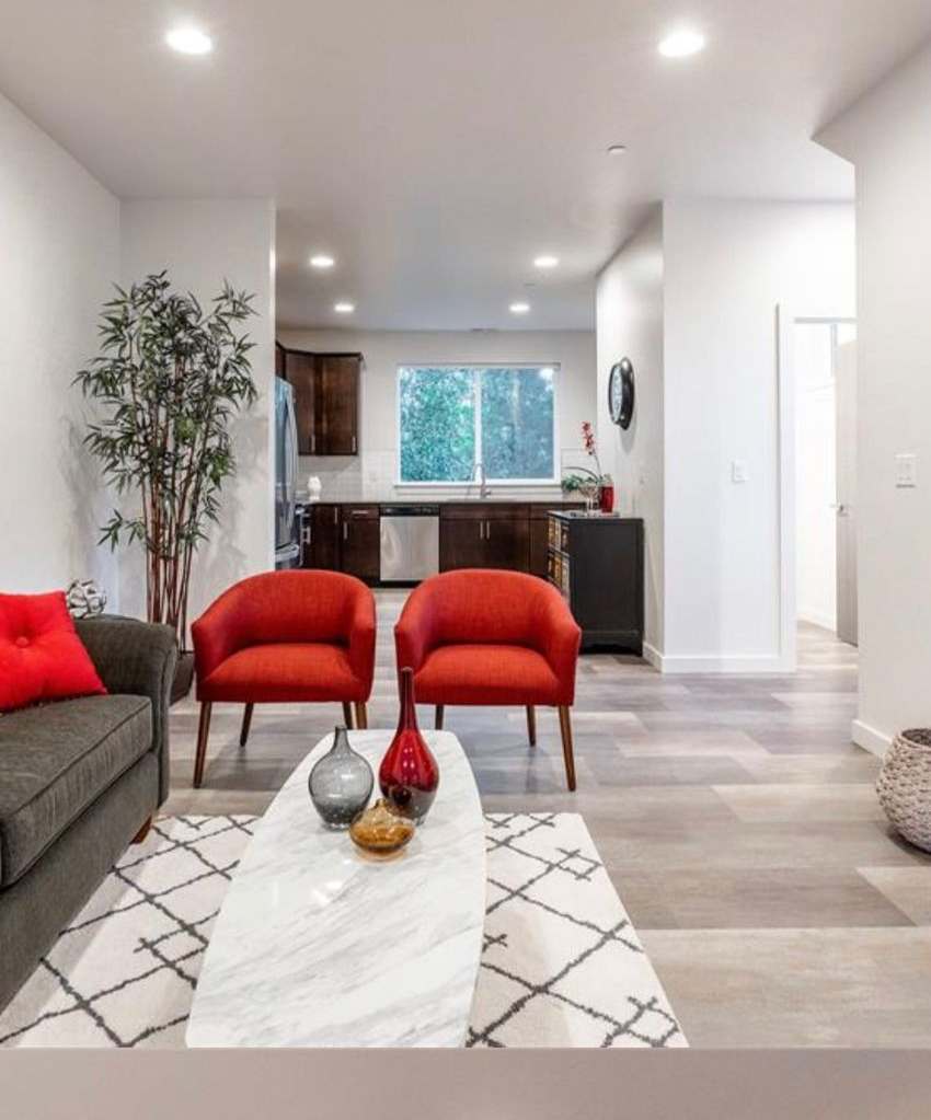 Spacious 3-Story Modern Community Featuring 3 Bedrooms 3.5 Bathrooms