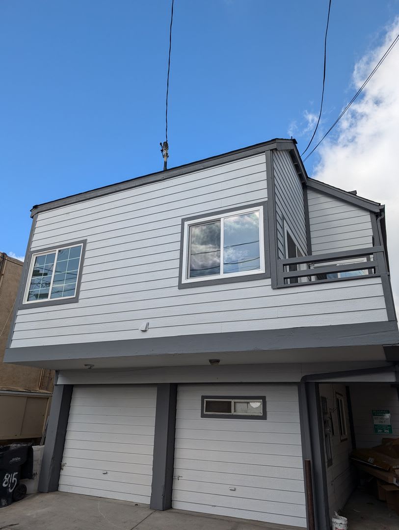 NEW Remodeled and furnished, 6 bed 3 bath