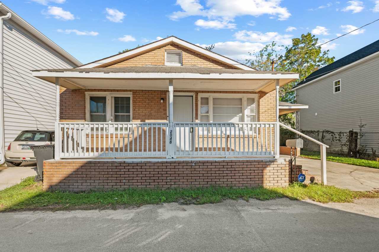Charming Brick Bungalow in the Heart of North Charleston