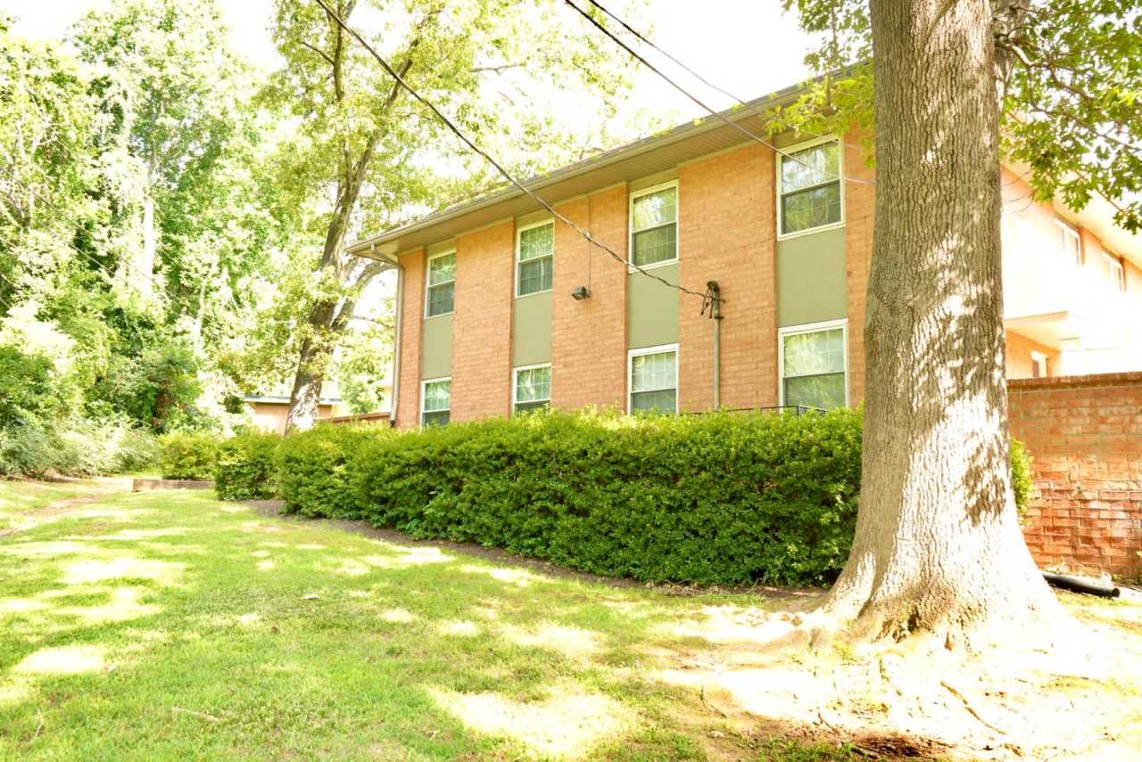 One Bedroom Apartments Available!