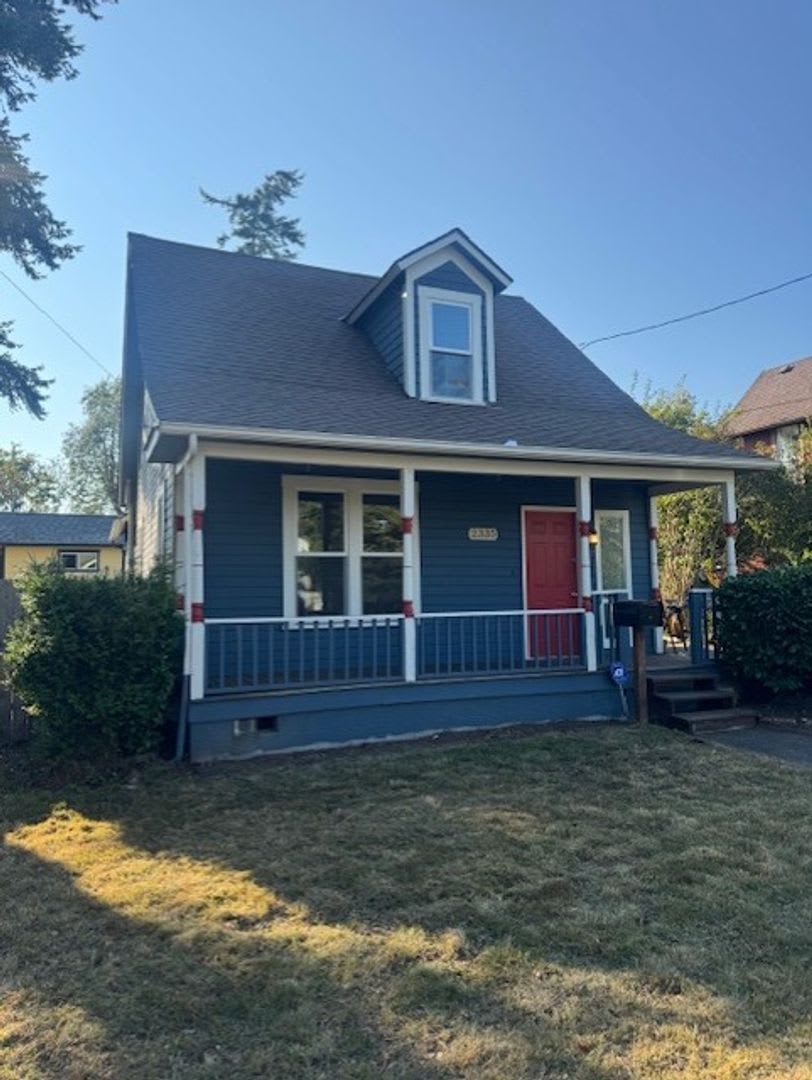 3-Bedroom Home in the Sunnyland neighborhood! Move in Ready Now! Lease to End on 7/30/2026