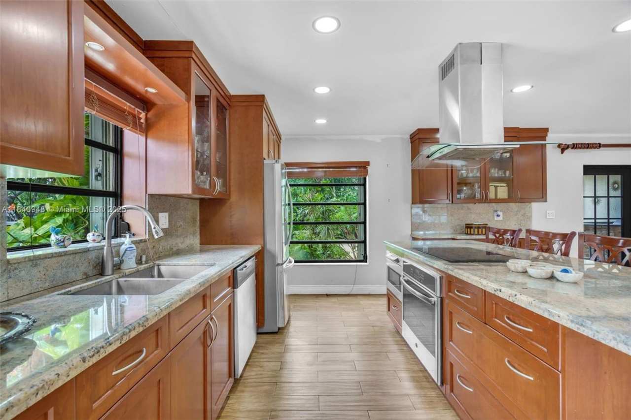 12845 SW 49th Terrace N/A, Miami, FL 33175