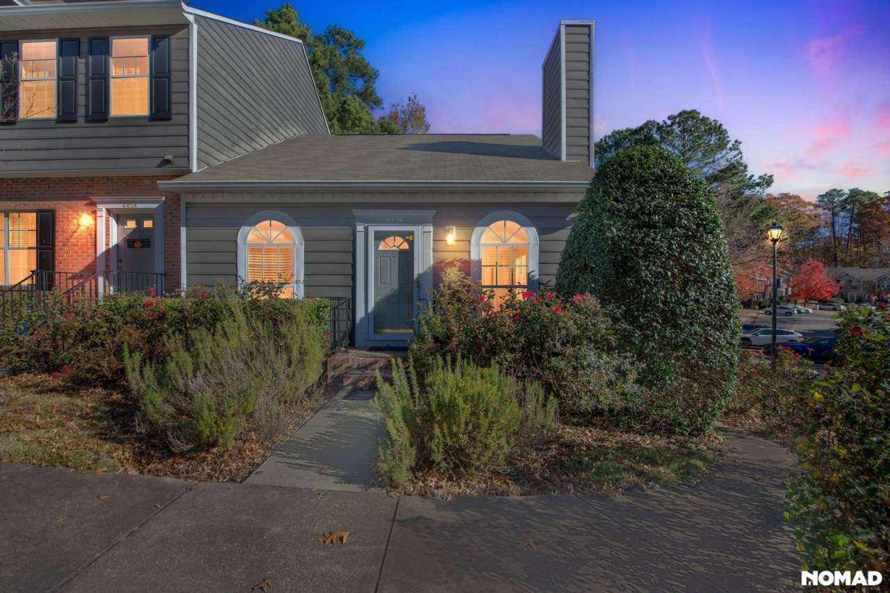 Charming 2BR Townhome in Raleigh