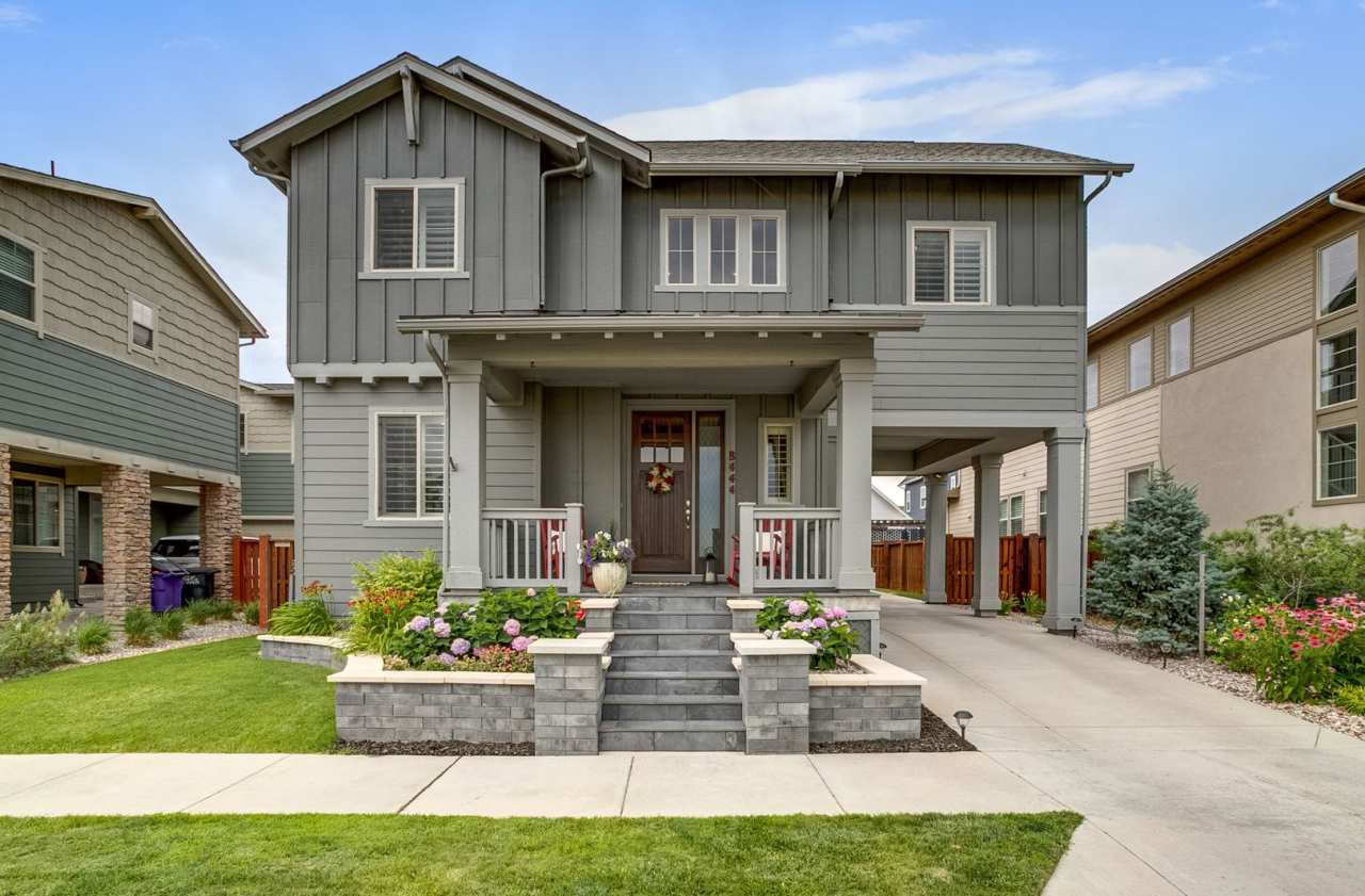 Large single family home in Central Park.