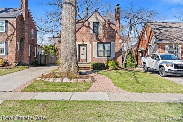 701 N Melborn Street