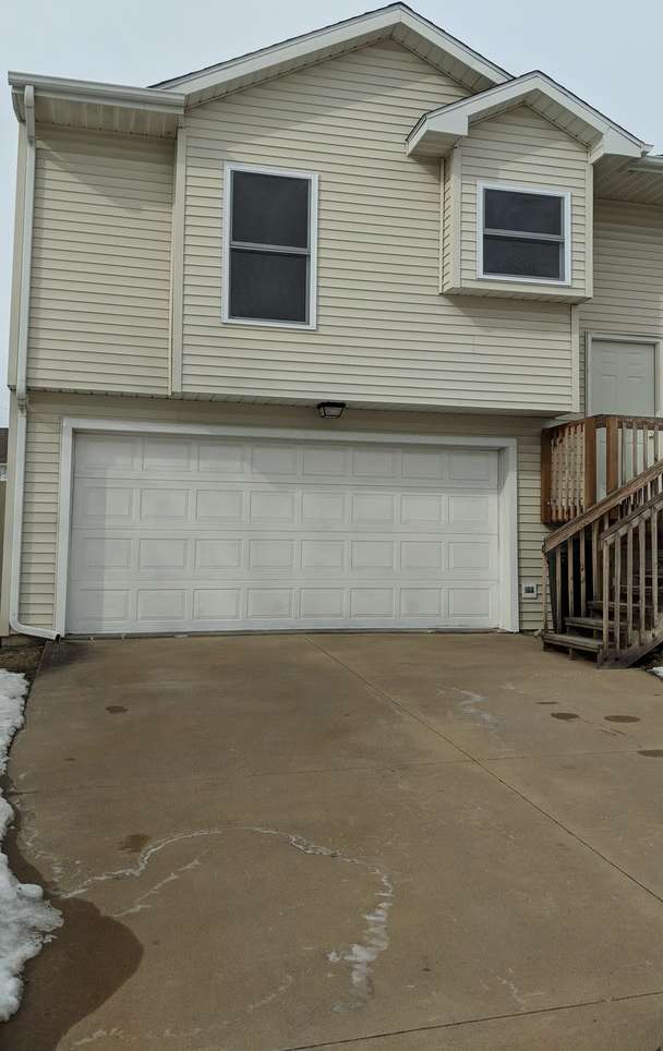 3-bedroom, 2-bath Townhome in Coralville
