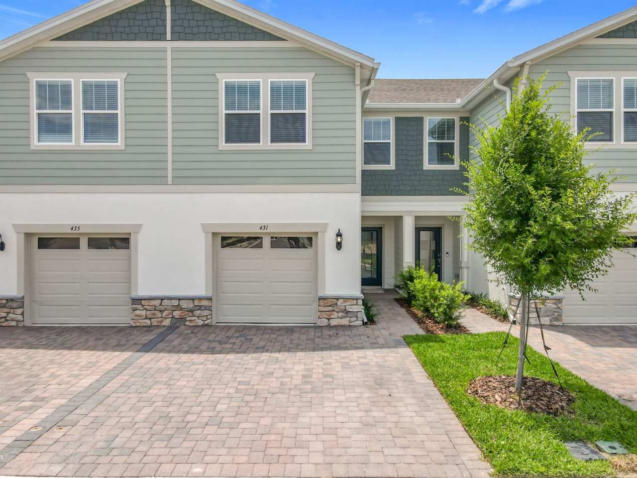 BRAND NEW FOR RENT | 3-Bdrm, 2.5-Bath Home in Oviedo Square – Internet  Cable Included! Prime Location!