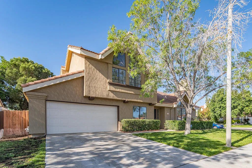 5100 Cliff Rose Drive