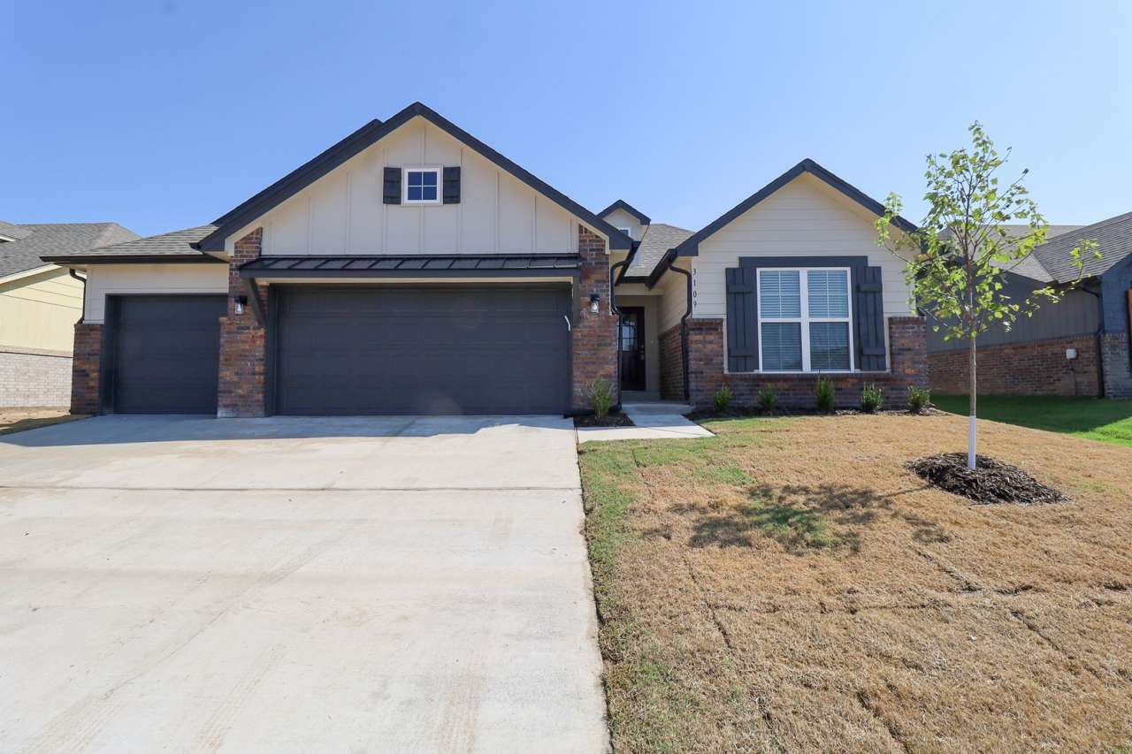 Move-in Ready! 4 Bed 3 Bath New Construction Simmons Home at Pine Valley Ranch