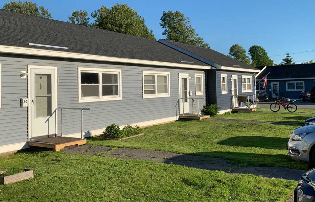 300 Stillwater Ave 2