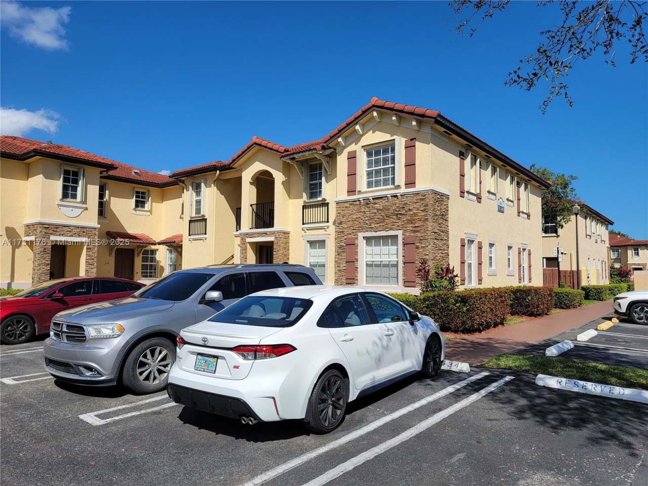 1690 Northeast 32nd Avenue